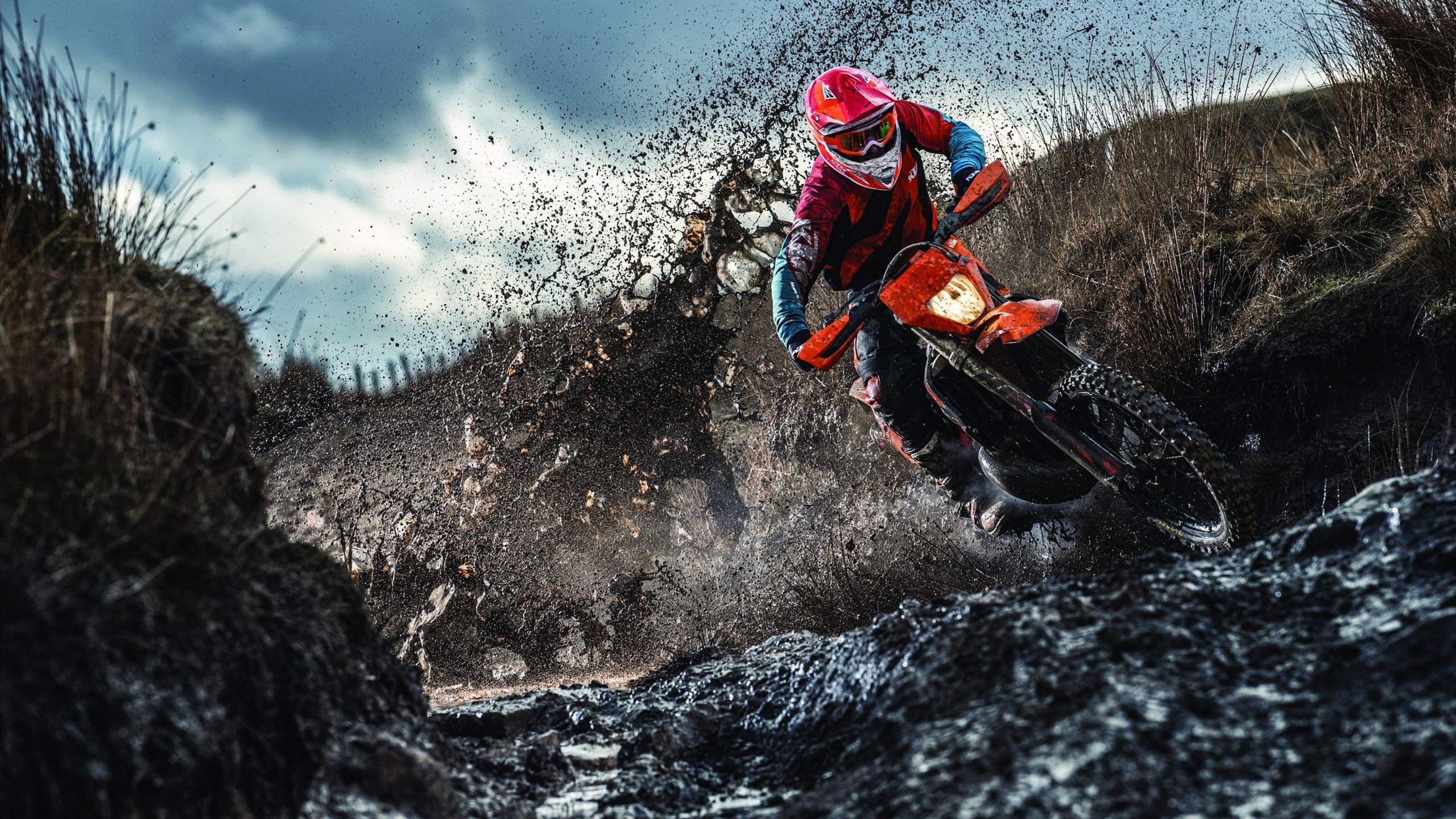 极限漂移：高速下的纺丝飞舞技艺，纺丝飘丝产生的原因